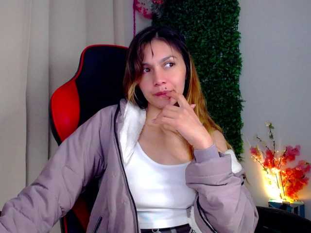Rosmar7- live cam on BongaCams