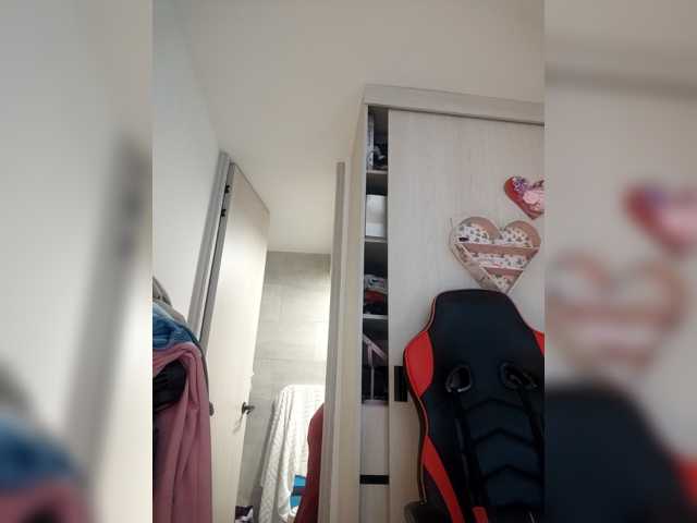 Rosmar_18 live cam on BongaCams