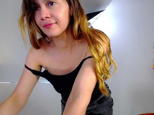 Rosmar7- live cam on BongaCams