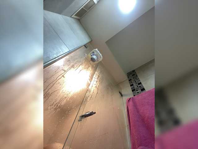 Rosmar_18 — live female cam