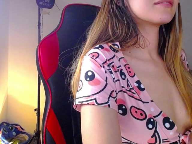 Rosmar_18 — live female cam