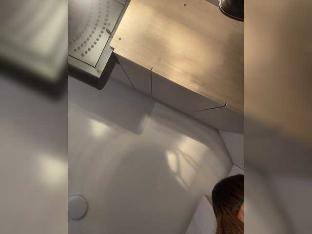 Rosmar_18 — live female cam