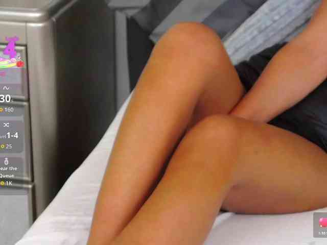 AlizNichols webcam