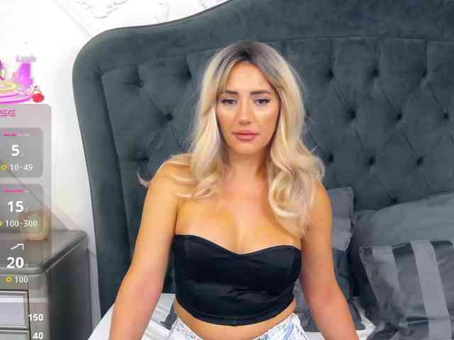 AlizNichols webcam