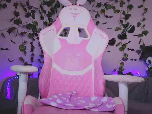 Modella: kawaiikitty