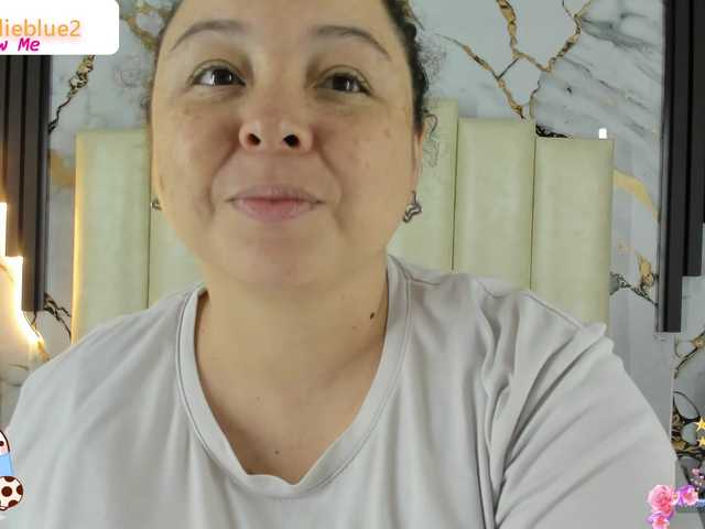 mollieblue69 live cam on BongaCams