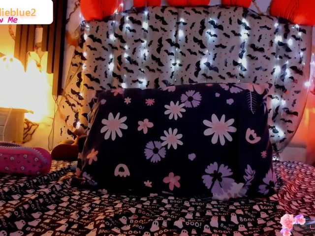 mollieblue69, live now on BongaCams