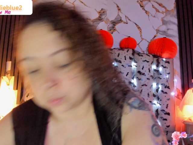 mollieblue69 live cam on BongaCams