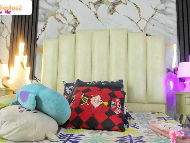 mollieblue69 live cam on BongaCams