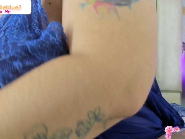 mollieblue69 live cam on BongaCams
