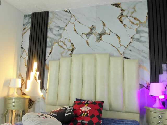 mollieblue69 cam belle