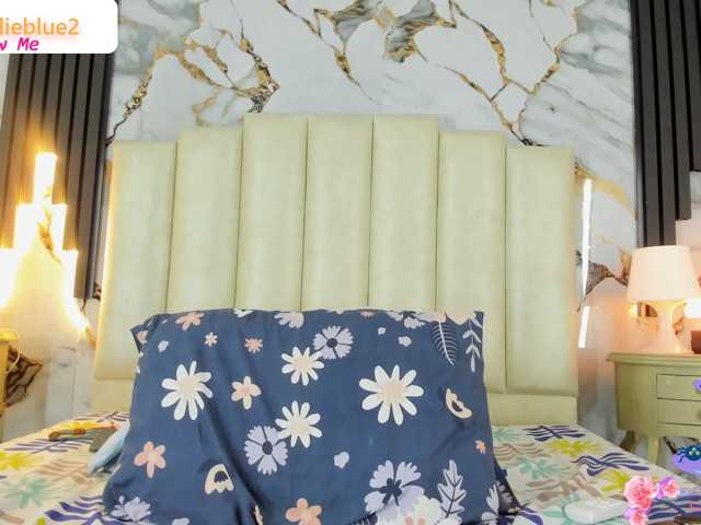 mollieblue69 live cam preview