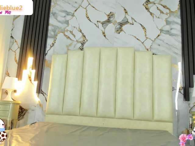 mollieblue69 live cam on BongaCams