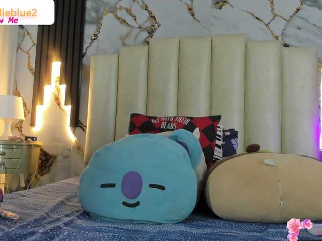 mollieblue69 live cam on BongaCams