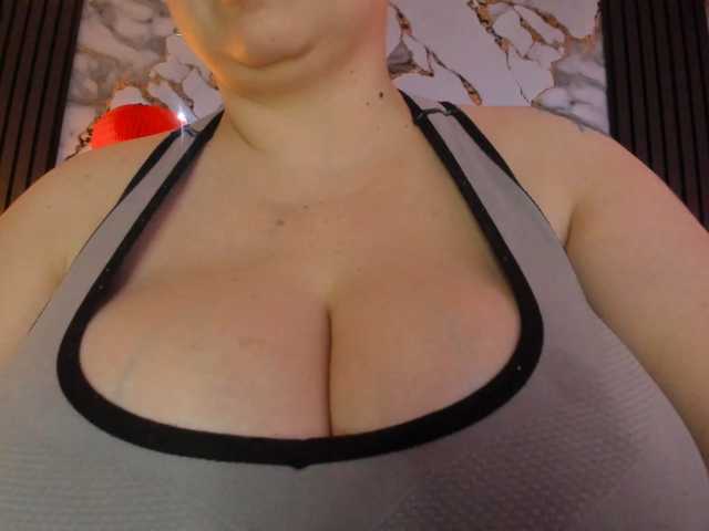 mollieblue69 live cam on BongaCams