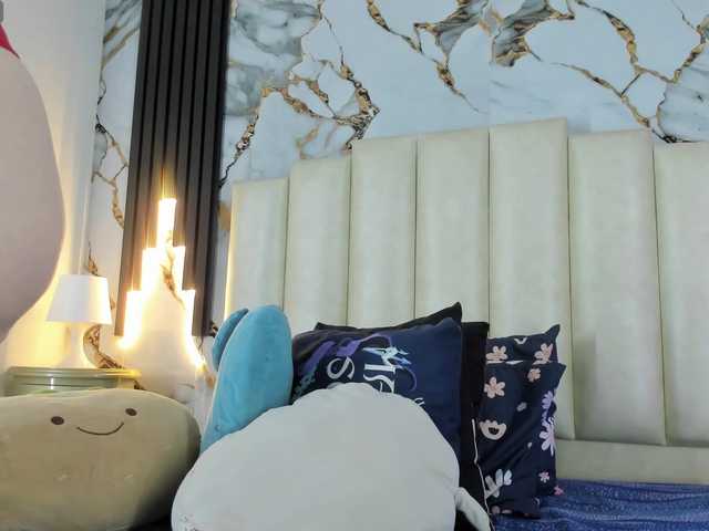 mollieblue69 live cam on BongaCams