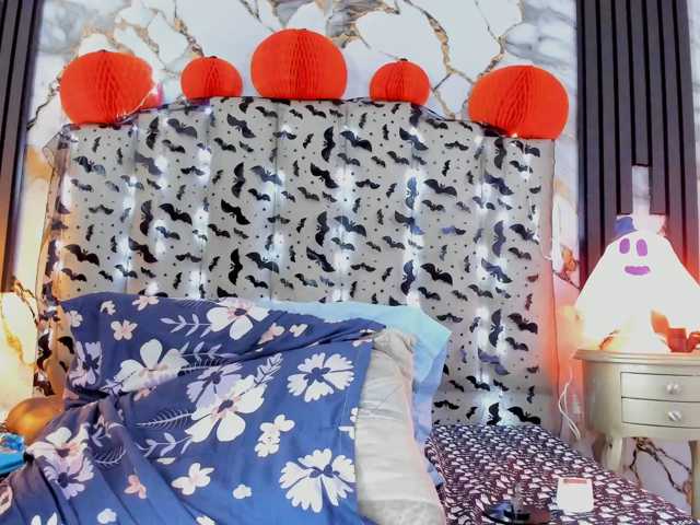 mollieblue69, live now on BongaCams