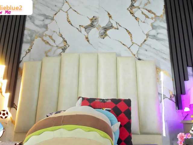 mollieblue69 live cam on BongaCams