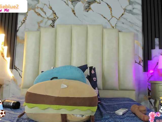 mollieblue69 live cam on BongaCams