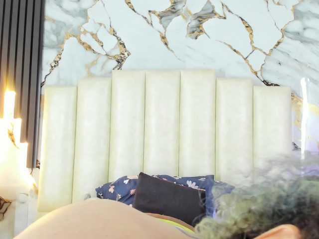 mollieblue69 live cam on BongaCams