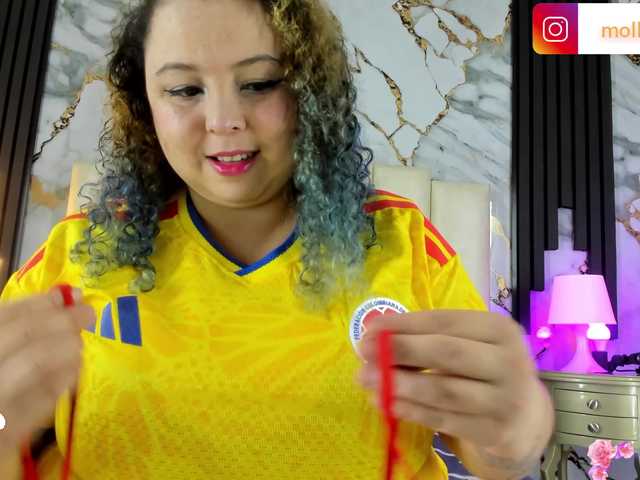 mollieblue69 live cam on BongaCams