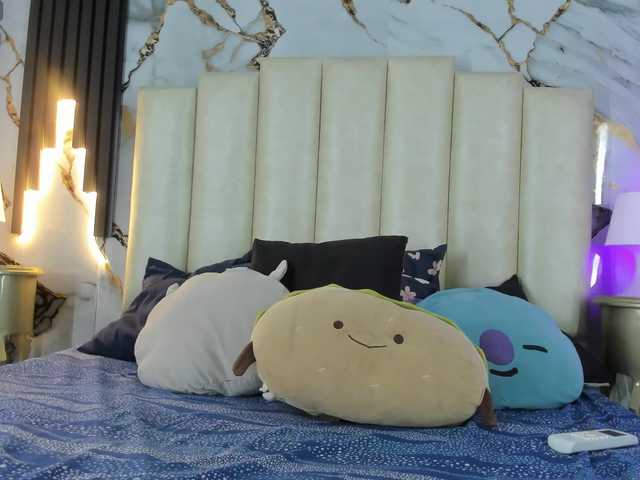mollieblue69 live cam on BongaCams