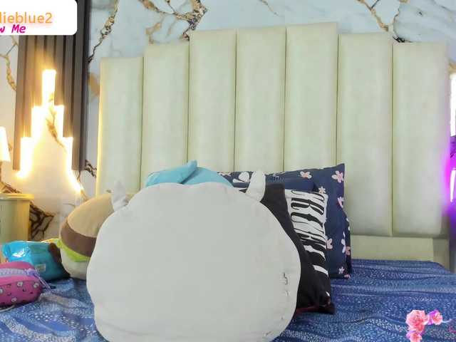 mollieblue69 live cam on BongaCams