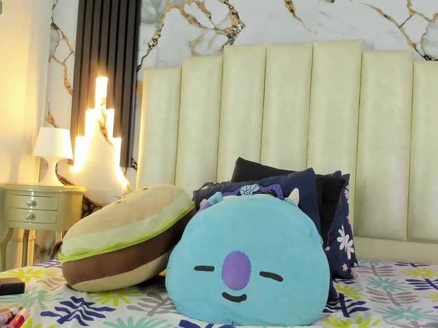 mollieblue69 live webcam show