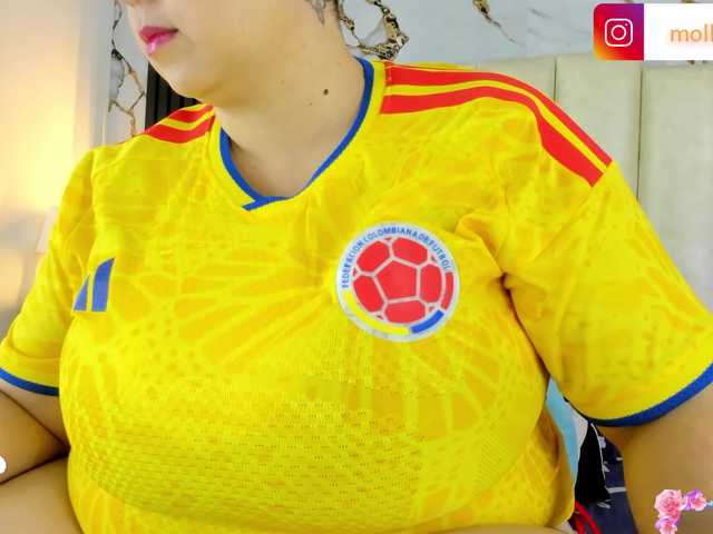mollieblue69 live cam on BongaCams