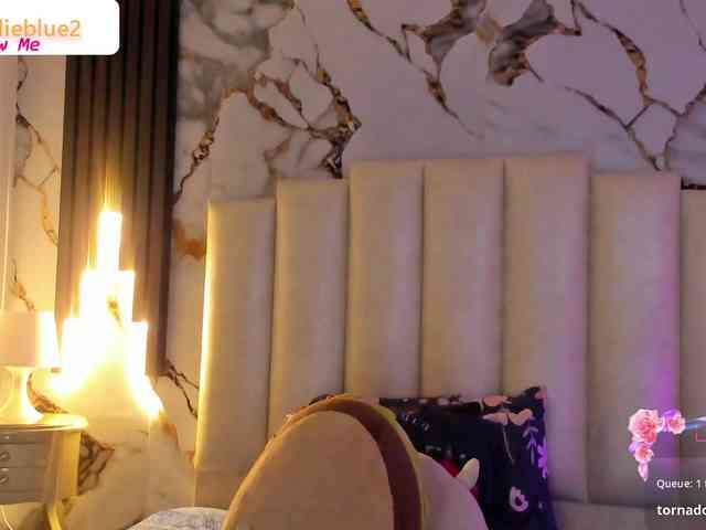 mollieblue69's live room