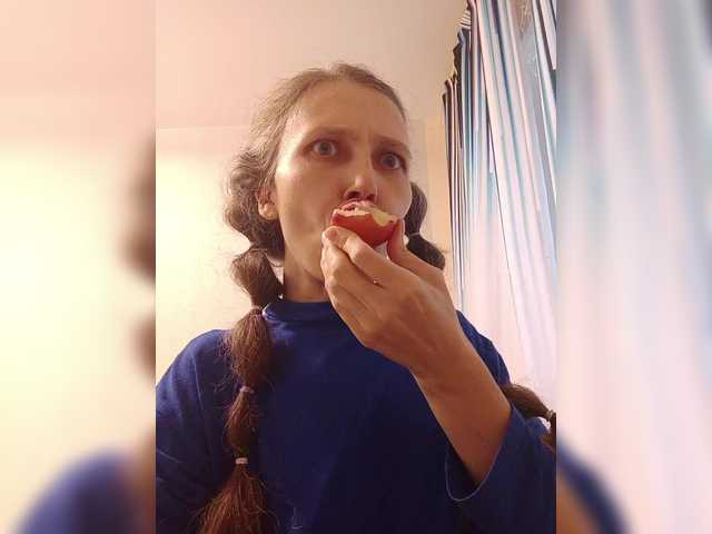-Queen-Margo-