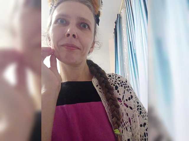 -Queen-Margo-