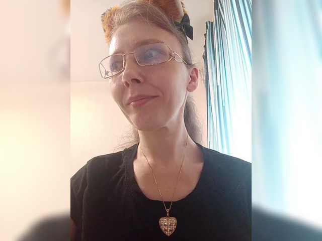 Preview of -queen-margo-