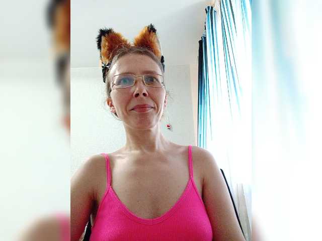 -Queen-Margo-
