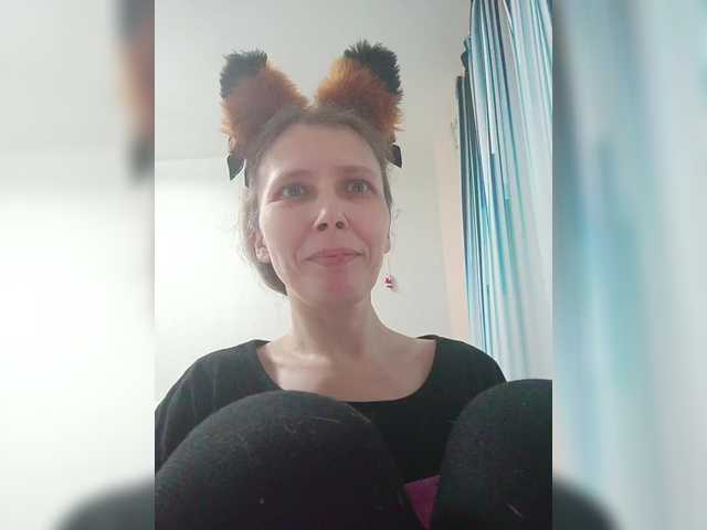 Preview of -queen-margo-