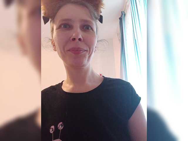 Preview of -queen-margo-