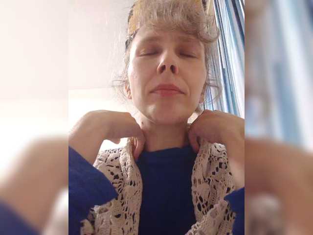 Queen-margo live cam