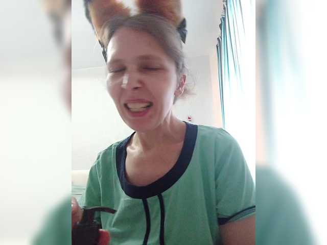 -Queen-Margo-