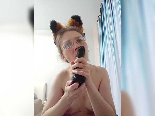 -queen-margo- cam belle