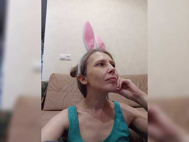 le modèle -Queen-Margo- est en webcam porno dans un show sur le site bongacams, il possède les tags suivants: White/Caucasian,Blonde,Shaved
