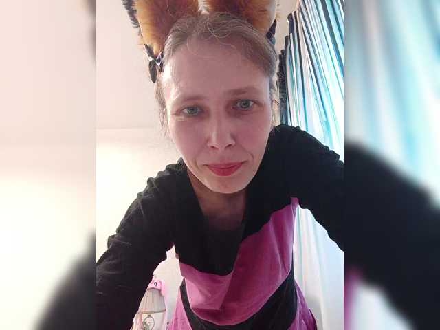 -queen-margo-'s BongaCams show and profile