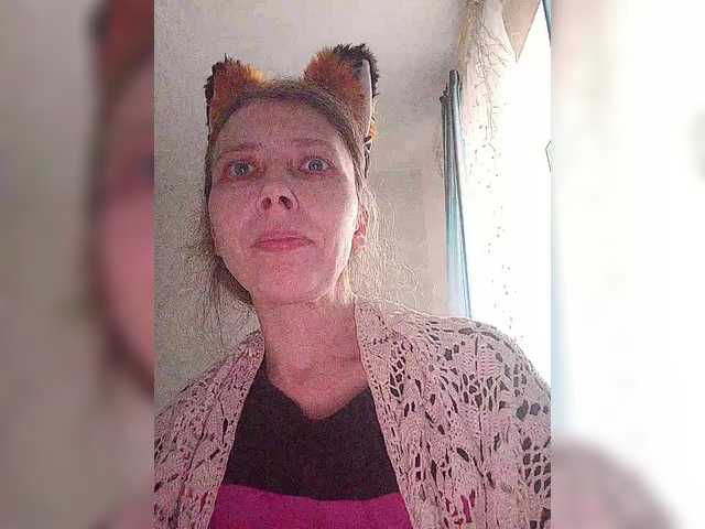 Preview of -queen-margo-