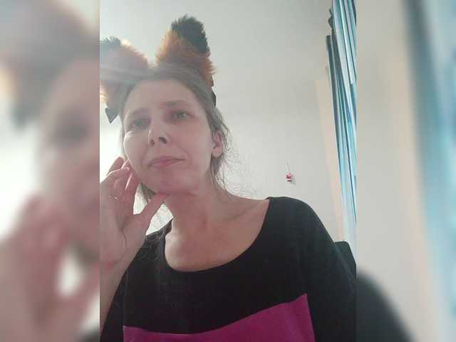 -queen-margo-'s BongaCams show and profile