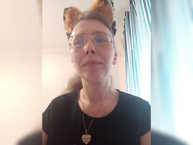 Preview of -queen-margo-