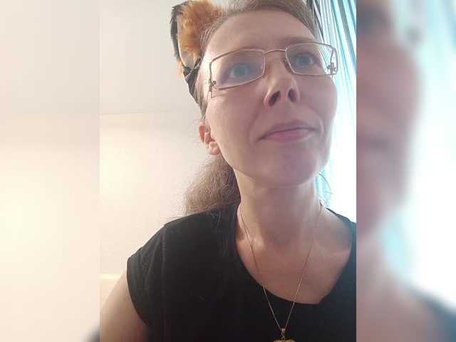 Preview of -queen-margo-