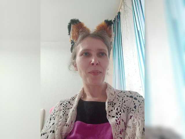 Preview of -queen-margo-