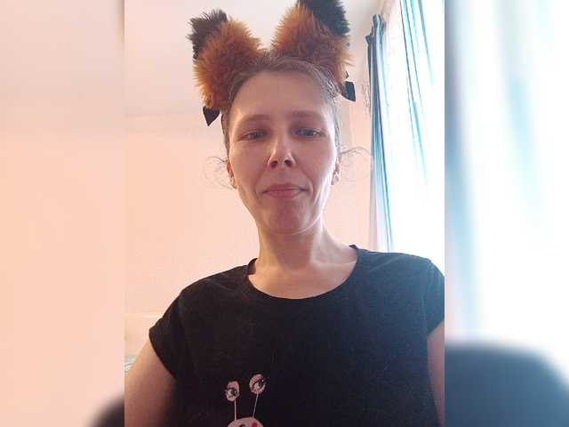 Preview of -queen-margo-