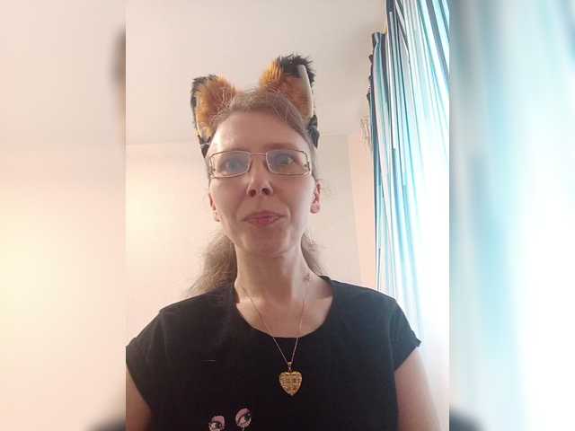 Preview of -queen-margo-