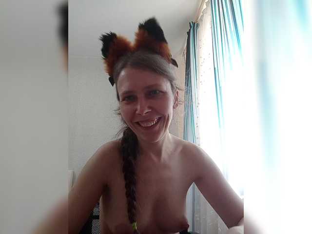  -queen-margo- chat room