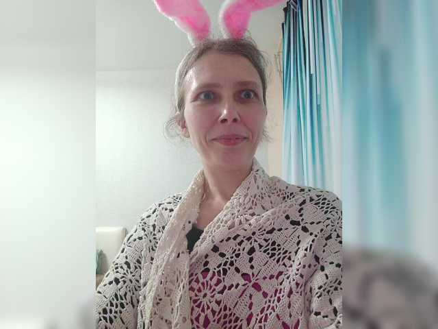 Preview of -queen-margo-